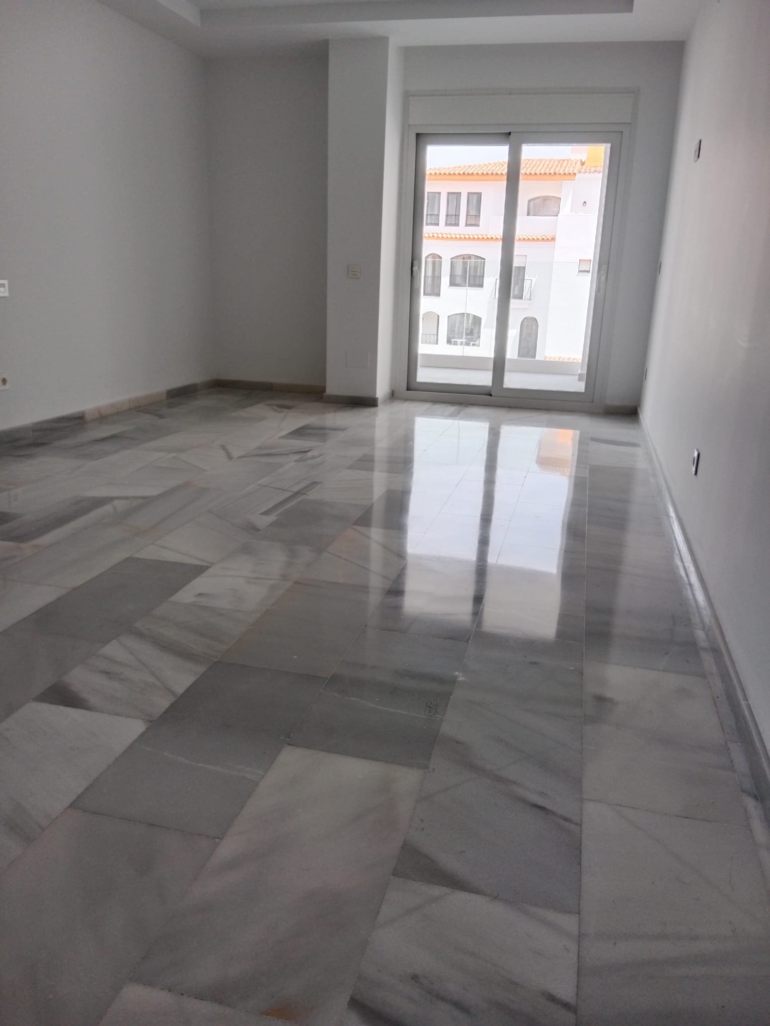 pulidos-y-abrillantados-marmol-grupo-ceron-gil